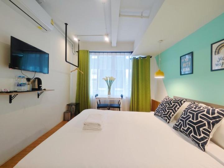 Ostay Asoke Bangkok Makkasan Exterior foto