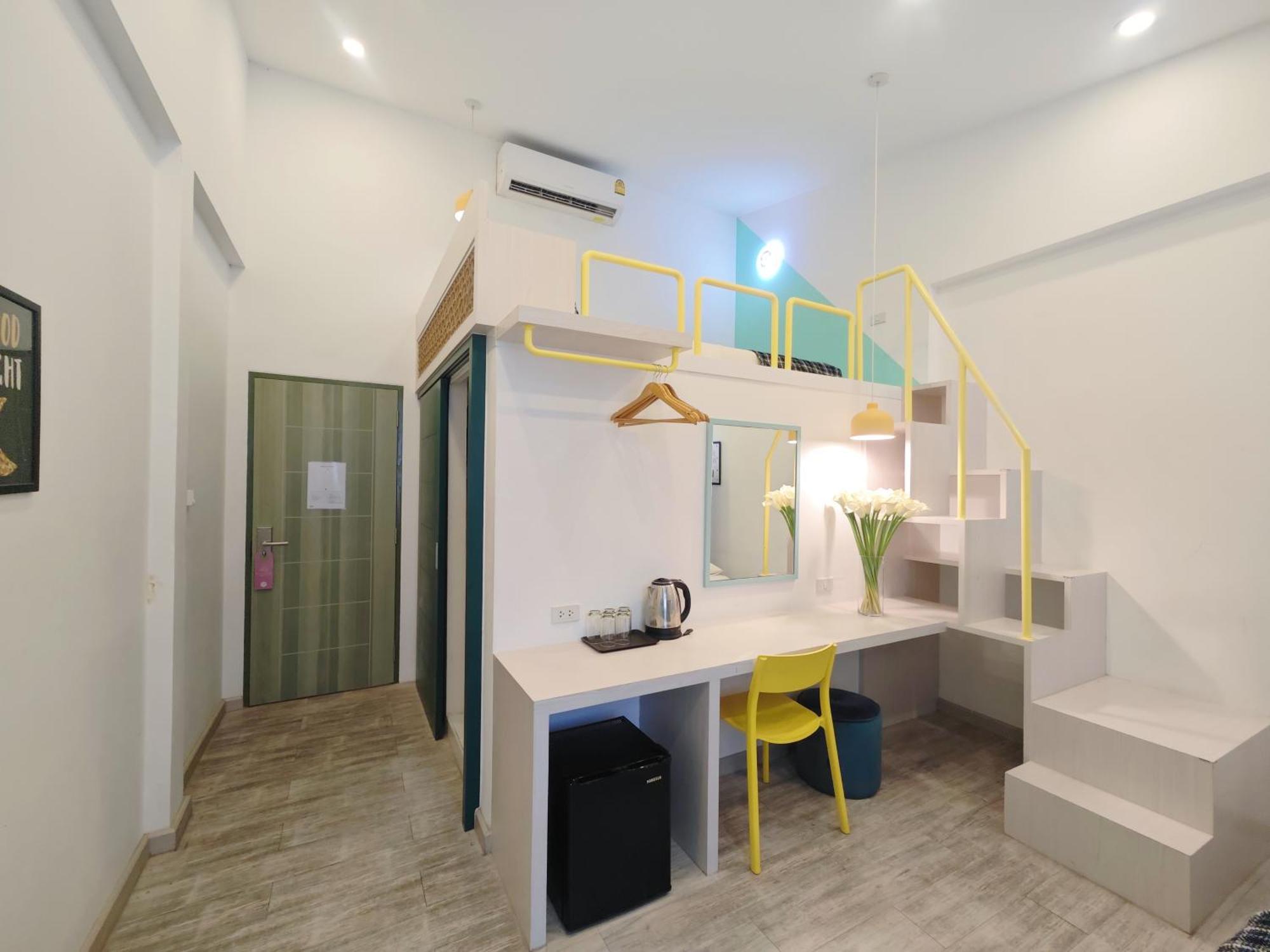 Ostay Asoke Bangkok Makkasan Exterior foto