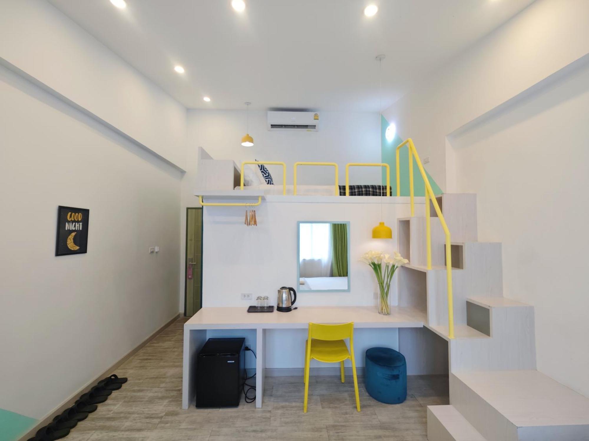 Ostay Asoke Bangkok Makkasan Exterior foto